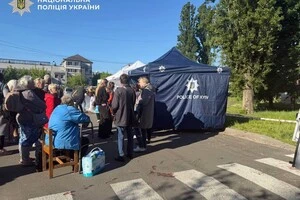 У районах столиці розгорнули штаби для допомоги постраждалим від ворожої атаки