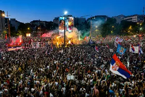 Столицю Сербії охопили протести: поліція пішла на зіткнення зі студентами