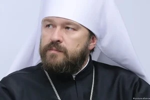 Митрополит Іларіон публічно підтримує та виправдовує війну РФ проти України