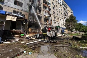 Ворог завдав удару по Павлограду, понівечено багатоповерхівку