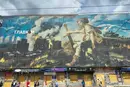 На Лук'янівці після атаки РФ вцілів пророчий банер (фото)