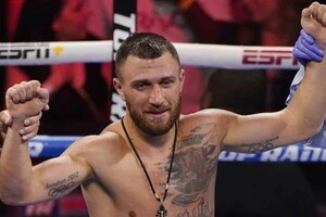 Василь Ломаченко готується відновити свою кар’єру 