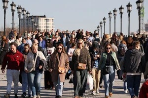 Росіяни дедалі частіше обирають модель заощадження замість витрат