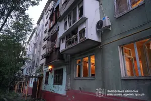 Фахівці обстежують територію та фіксують пошкодження