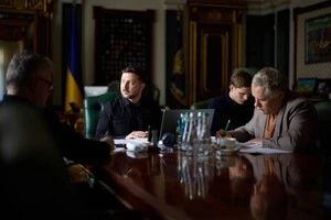 Зеленський провів розмову з федеральним канцлером Австрії