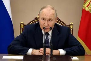 Володимир Путін під час наради з керівниками силових відомств