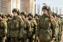 Росія намагається подолати дефіцит контрактників активним вербуванням студенток