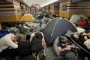 У мережі розгорілися палкі суперечки через намети у київському метро