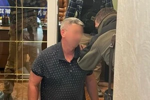 Засновника благодійної організації позбавлено права займатися діяльністю, пов’язаною із наданням логістичних послуг та перевезенням громадян, строком на три роки