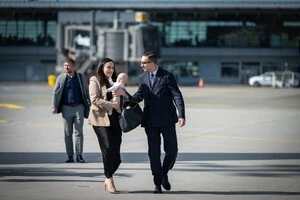 Міністерка культури Бережна замилувала українців світлиною з донькою