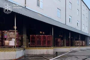 Поштовий термінал в Оболонському районі Києва, де стався теракт