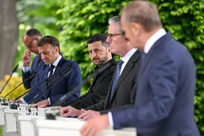 Лідери Франції, Британії та Німеччини домовилися зустрітися із Зеленським