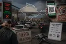Окупанти Севастополя запровадили QR-коди на бензин, які розібрали за годину