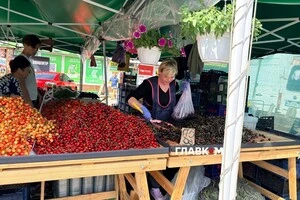 У Києві розпочався сезон черешні: які ціни на ринках