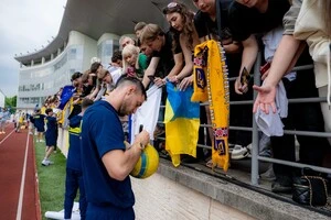 Роман Яремчук всюди досягає визнання вболівальників