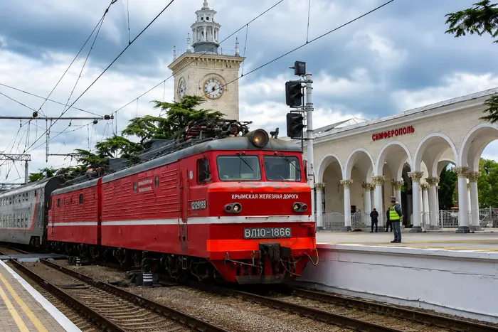 В окупованому Криму поїзди курсуватимуть лише вдень