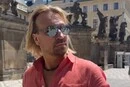 Олег Винник показався у Чехії та несподівано загавкав (відео)