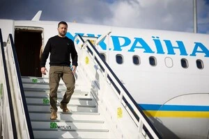 Літак Зеленського знову в Польщі