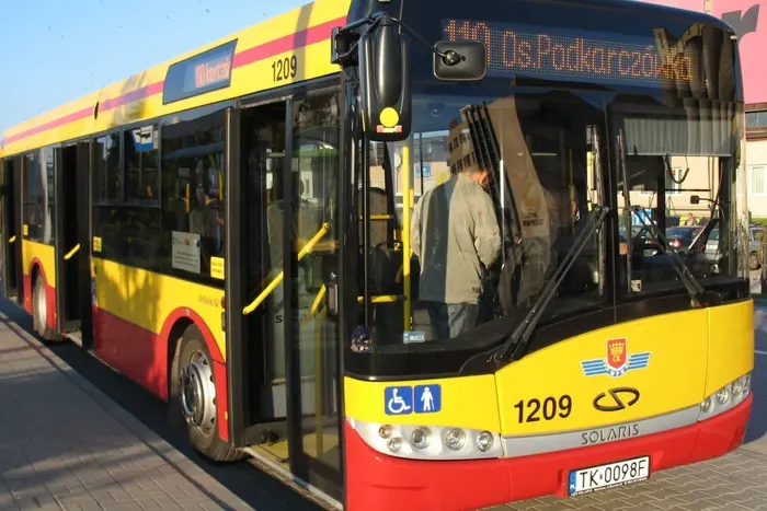 У Польщі після скандалу оголошено збір на автобуси для Вінниці