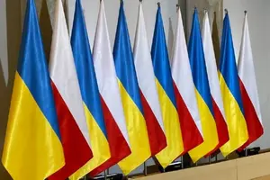 Украину снова пытаются загнать в стойло
