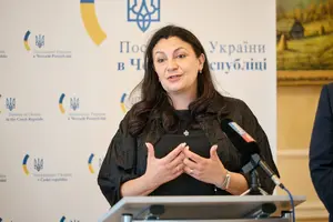 Голова комітету з питань євроінтеграції Іванна Климпуш-Цинцадзе вважає, що спроби посунути її з посади – зовсім не жарти…