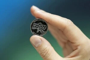 Монети мають номінал 10 грн
