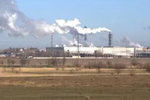 Через пожежу на «Кримському Титані» працівників відправили додому