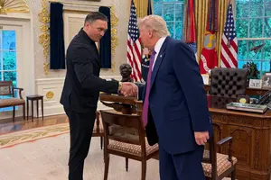 Олександр Усик зустрівся з Трампом в Овальному кабінеті
