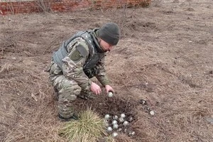 На півночі Сумської області росіяни застосували небезпечні боєприпаси — кулькові осколкові авіаційні бомби ШОАБ-0,5
