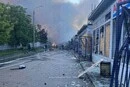 На Почайній згорів антикварний ринок: підприємці намагаються відшукати уцілілі речі (відео)