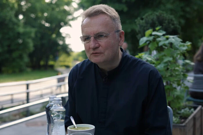 Мер Львова зізнався, скільки заробляє та куди витрачає зарплату
