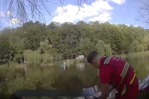 Врятованому чоловікові надали першу медичну допомогу і госпіталізували до лікарні