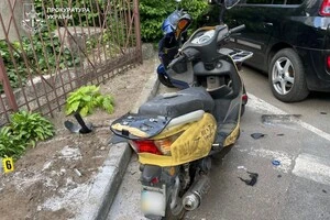 Саморобний вибуховий пристрій у мопеді планували підірвати дистанційно в той момент, коли до нього підійде військовослужбовець