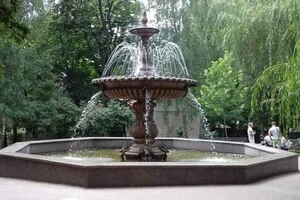 Літературний сквер в Києві