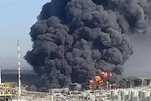 Дрони атакували нафтопереробний завод під Москвою