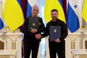 Президент Гондурасу вперше приїхав до України 19 червня