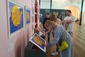 Екскурсія виставкою творів наївного мистецтва «Я так бачу» 