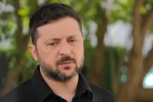 Зеленський зазначив, що Навроцький продовжує політичну боротьбу всередині своєї держави за рахунок підняття настроїв ненависті до українців