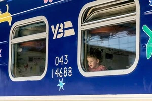 Усі дитячі вагони обладнані кондиціонерами та мають спеціальне дитяче меню