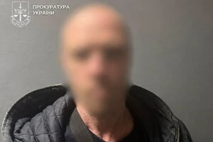 До набрання вироком законної сили засуджений перебуватиме під вартою
