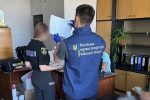 Вручення підозри за нелегальне викачування питної води зі свердловини керівнику приватного підприємства у Фастівському районі