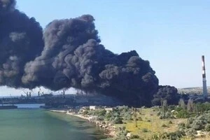 Нафтовий термінал у Керчі опинився під атакою