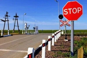 На Київщині два тижні буде закрито залізничний переїзд у Сухолісах: як об'їхати