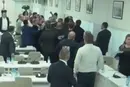 На засіданні Ради старійшин Єревана сталася бійка (відео)