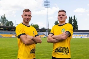 Андрій Сторчоус і Олександр Козак приміряли футболки нової команди