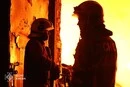 Рятувальники завершили ліквідацію пожежі після російської атаки на Київ
