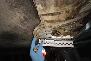 Вибух прогримів, коли троє дітей віком 10 та 11 років гралися в гаражі, яким користується дідусь одного з хлопчиків