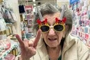 100-річна британка, яка викурює до 40 сигарет на день, розкрила секрет свого довголіття 