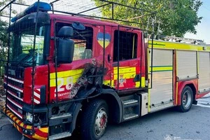 У Нікополі, на Дніпропетровщині, під час ліквідації пожежі після російського удару по АЗС рятувальники двічі потрапили під повторний обстріл