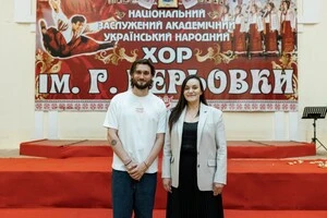 Міністерка культури Тетяна Бережна офіційно представила колективу Хору Верьовки нового керівника Вадима Яценка